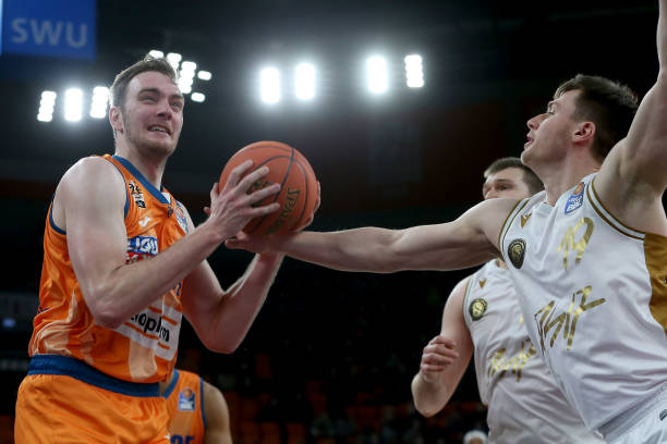 方面明显不 方面明显不