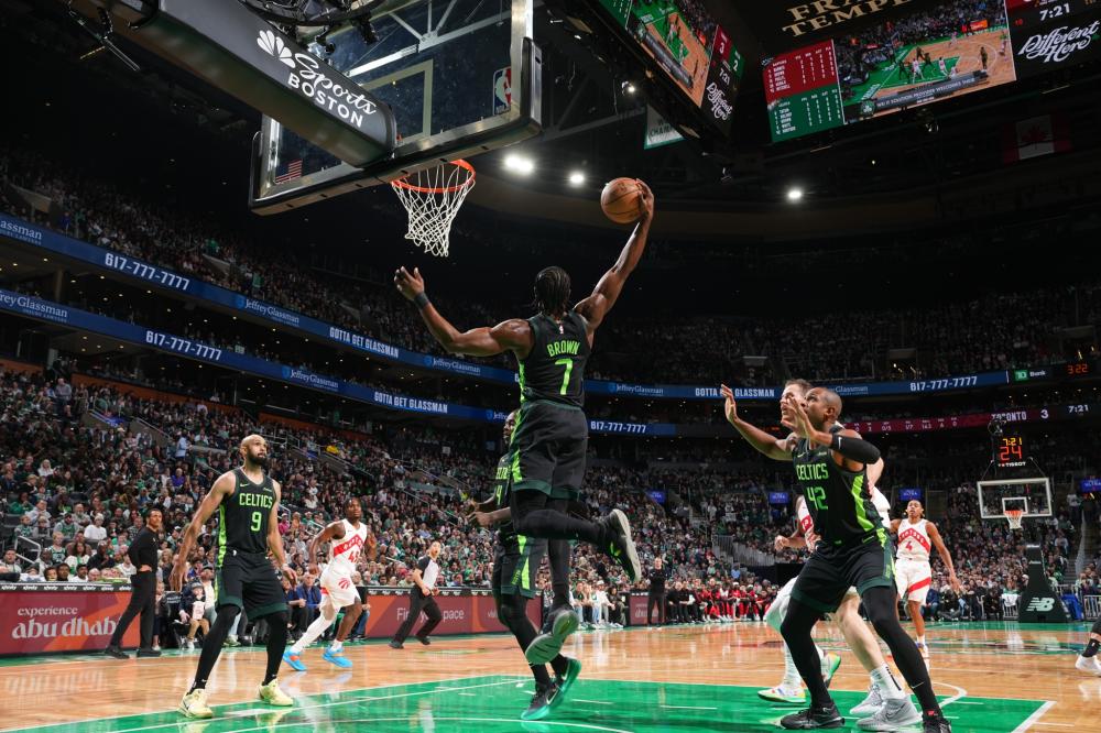 替补阵容深 替补阵容深