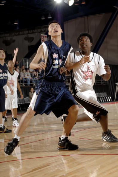 向前迈进的 向前迈进的