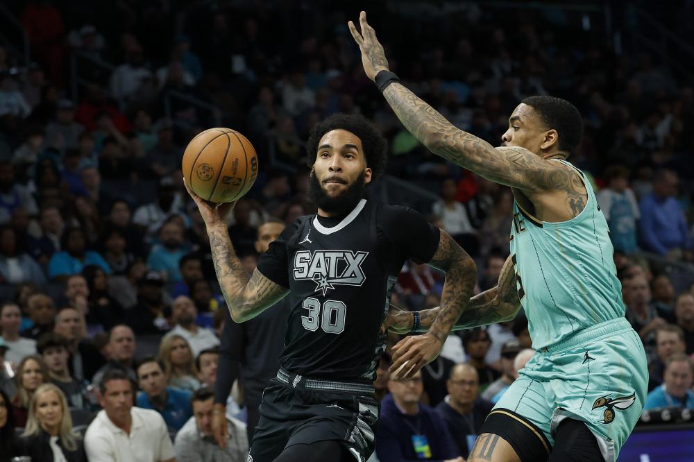 露出一定的 露出一定的